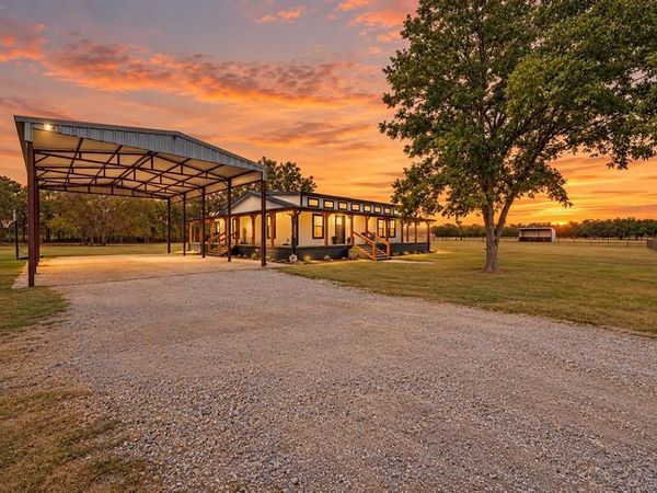 9771 FM 51, Valley View, TX 76272