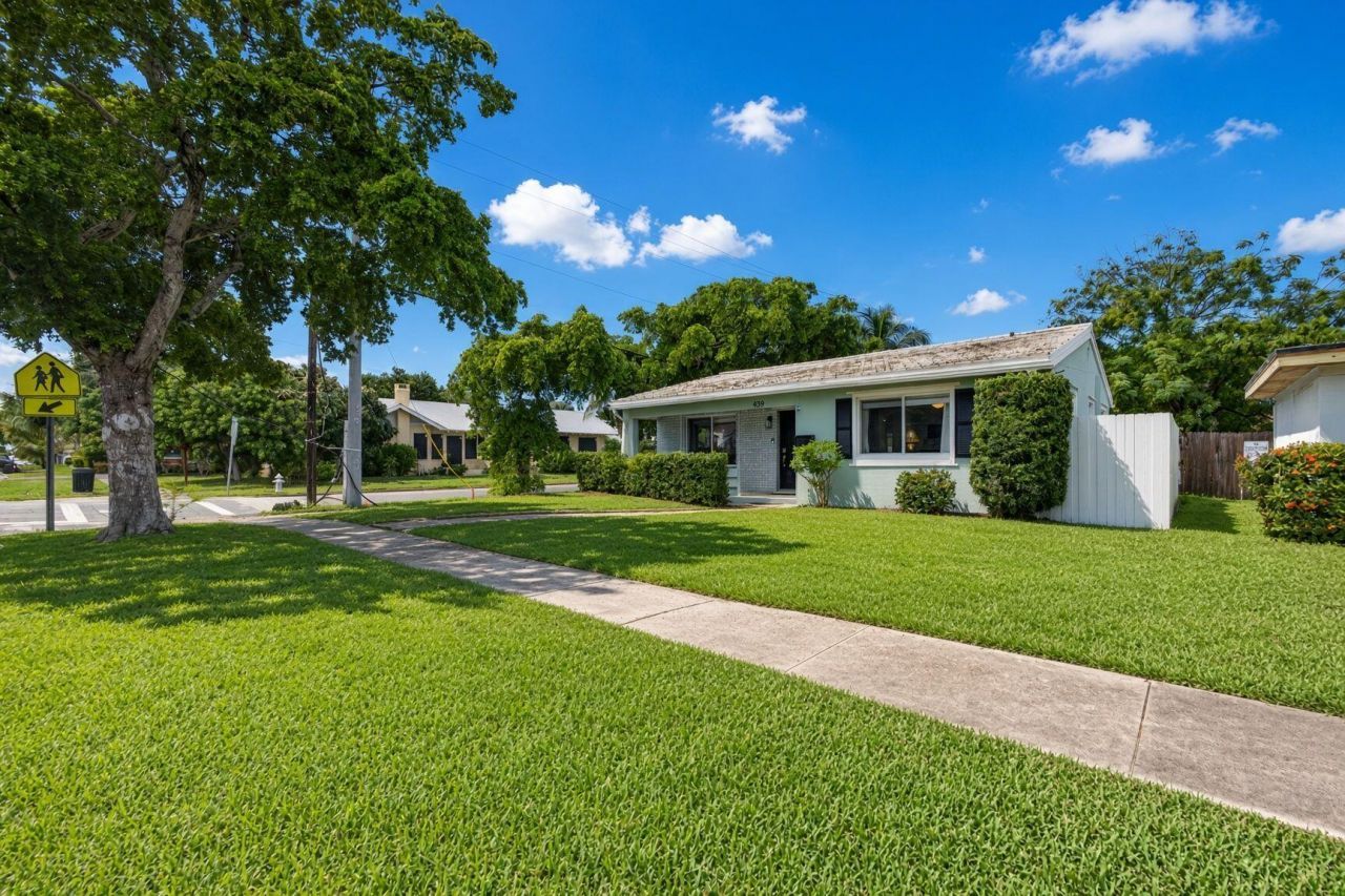 439 45th Street, West Palm Beach, FL 33407 Photo
