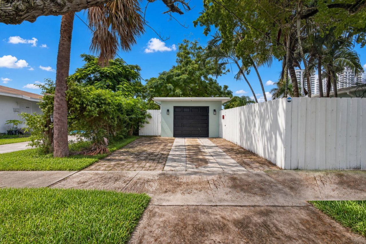 439 45th Street, West Palm Beach, FL 33407 Photo