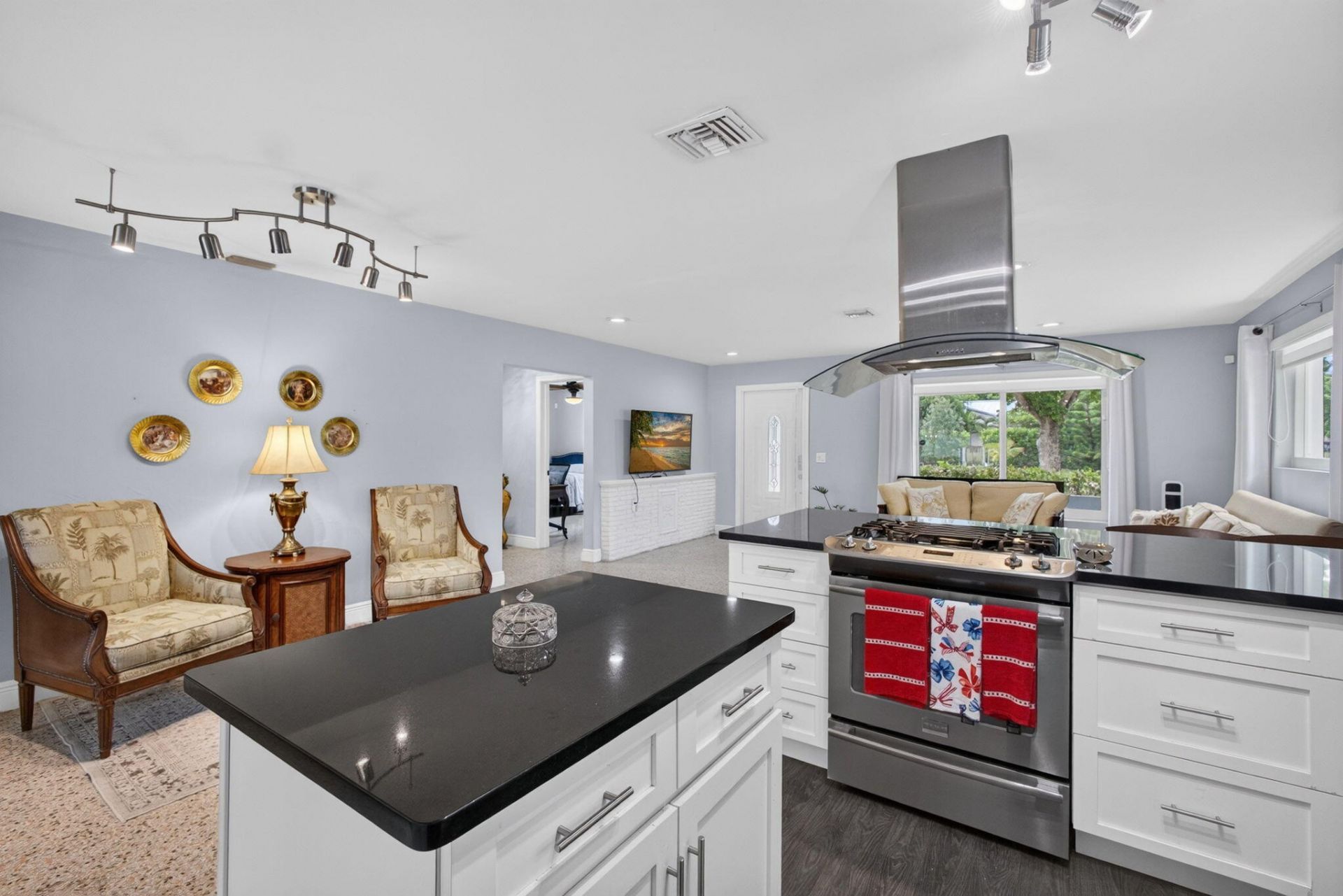 439 45th Street, West Palm Beach, FL 33407 Photo