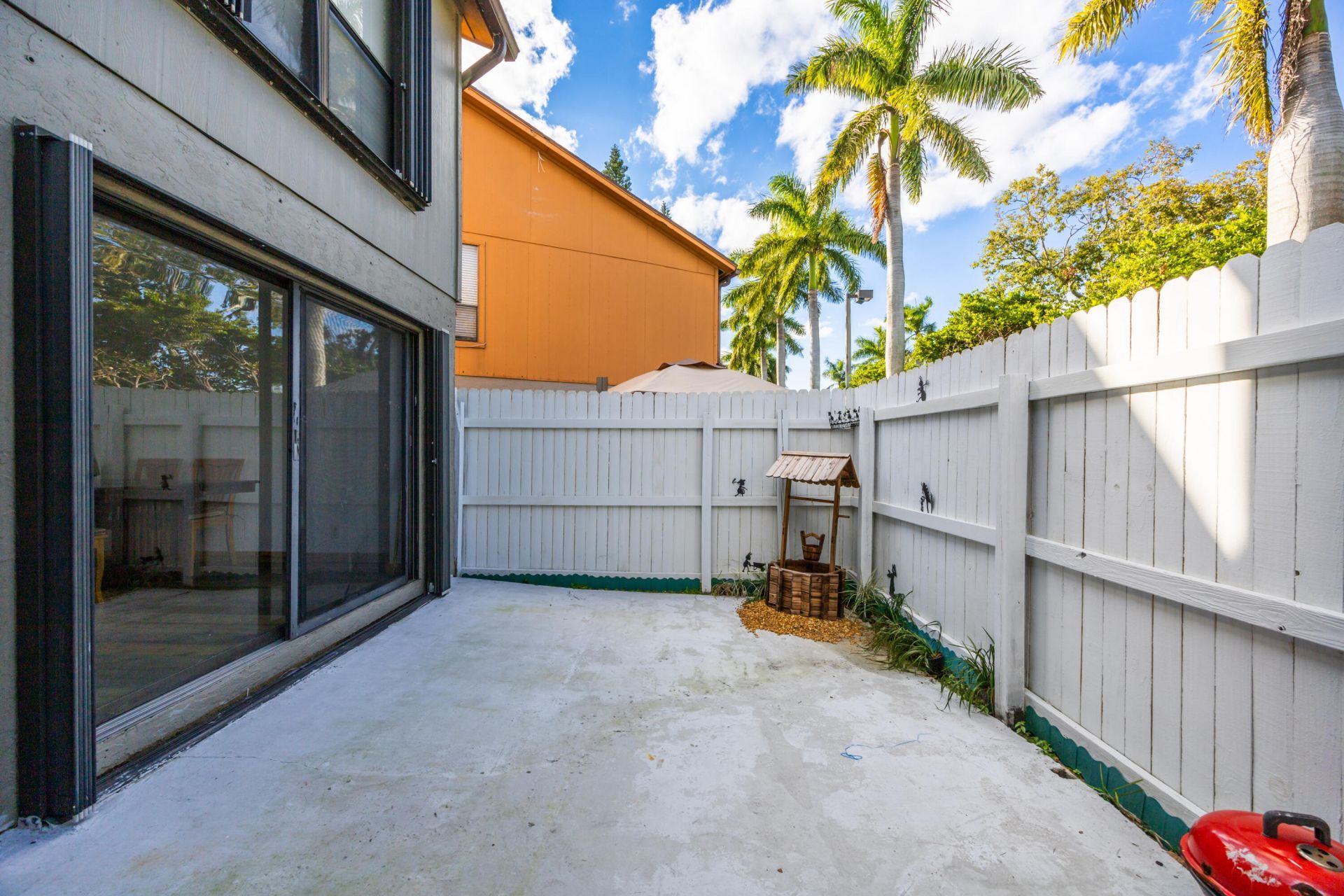 310 Sandtree Drive, Palm Beach Gardens, FL 33403 Photo