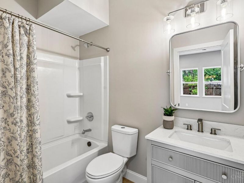 3906 Edwards Road, Unit C, Cincinnati, OH 45209 Photo 11
