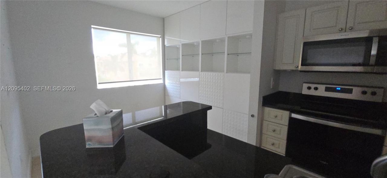 21000 SW 87th Ave , Unit 308, Cutler Bay, FL 33189 Photo