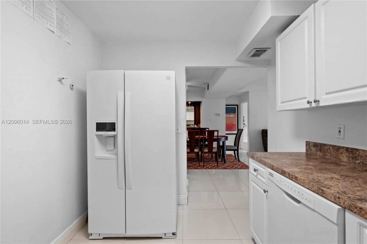 7747 SW 86th St , Unit D-210, Miami, FL 33143 Photo