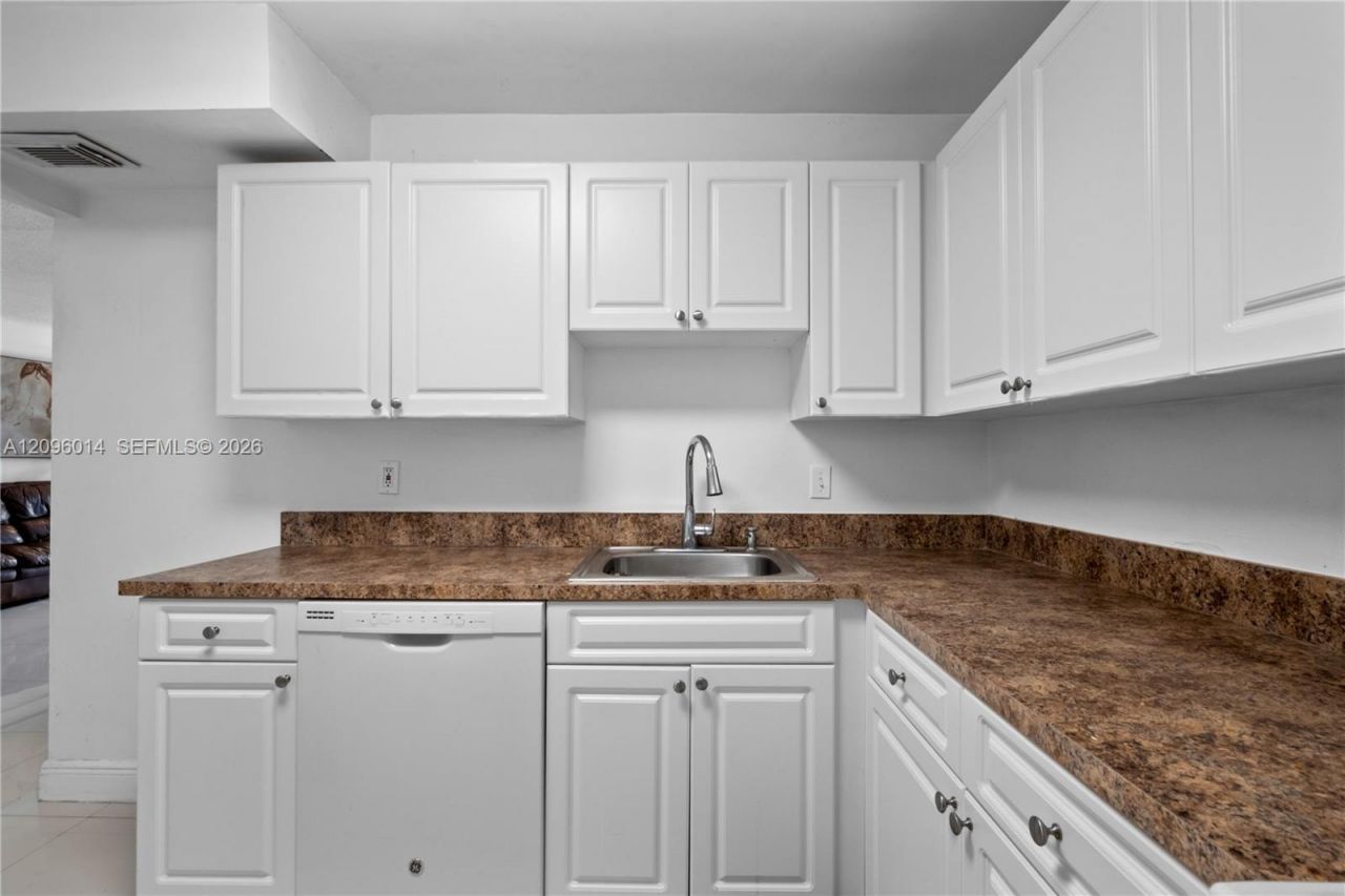 7747 SW 86th St , Unit D-210, Miami, FL 33143 Photo