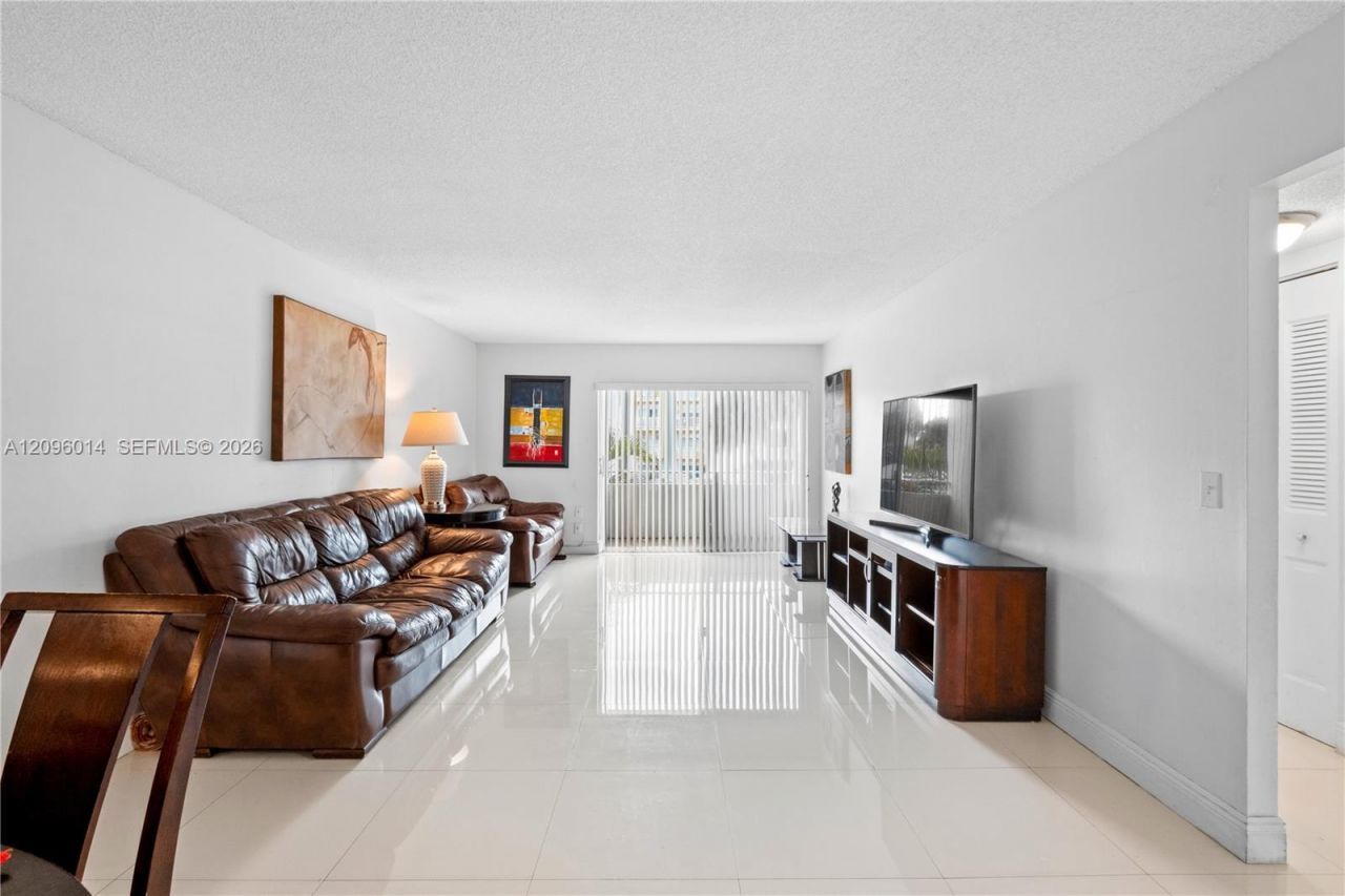 7747 SW 86th St , Unit D-210, Miami, FL 33143 Photo