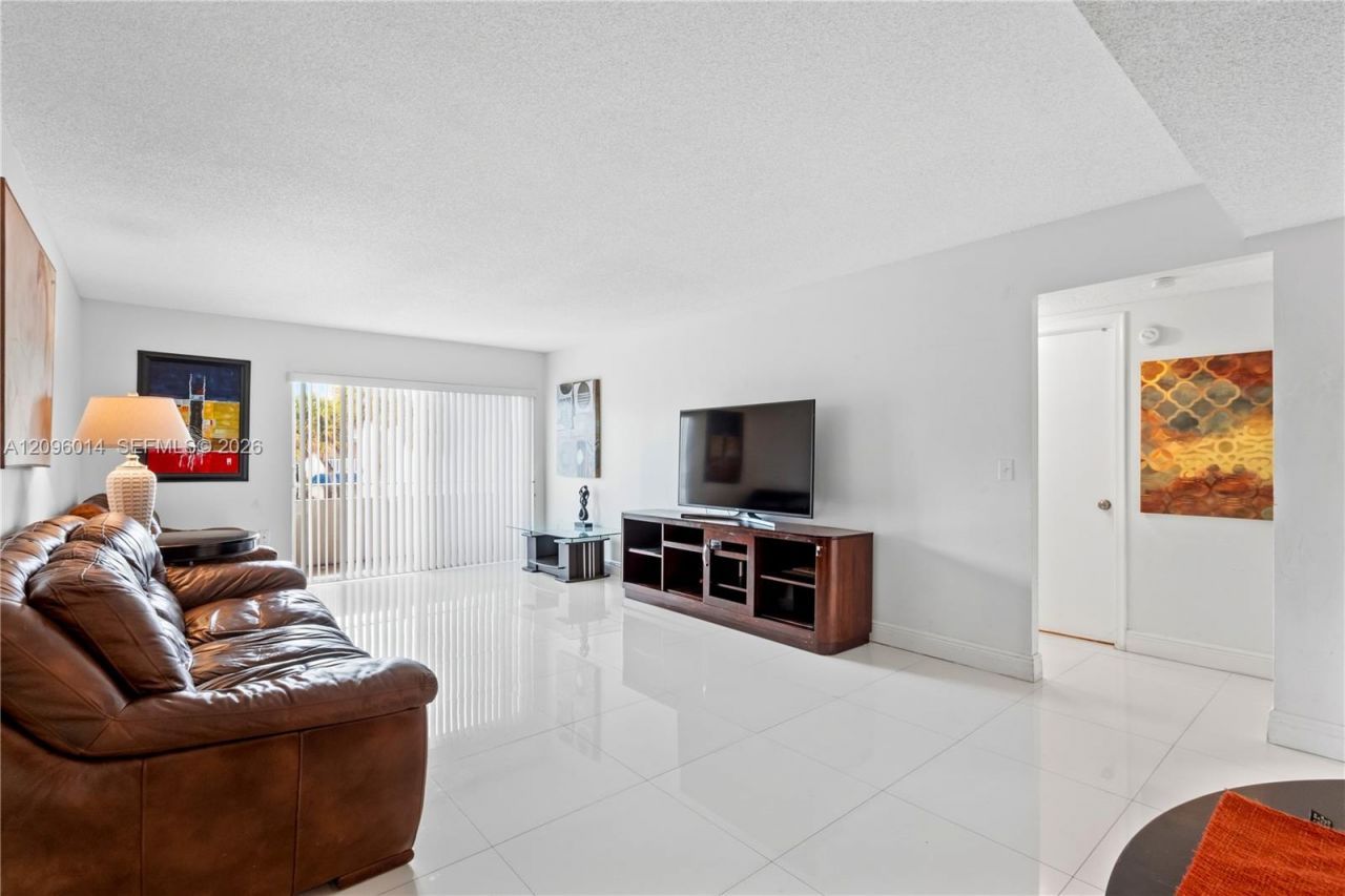 7747 SW 86th St , Unit D-210, Miami, FL 33143 Photo
