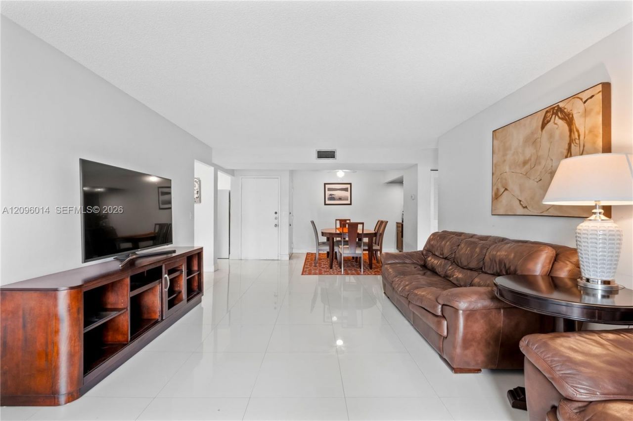 7747 SW 86th St , Unit D-210, Miami, FL 33143 Photo