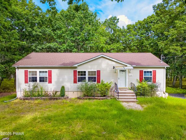 3124 Bluebird Drive , Bushkill, PA 18324