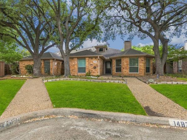 14824 Sopras Circle , Addison, TX 75001