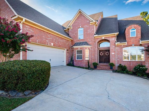 621 Epernay Place, Little Rock, AR 72223