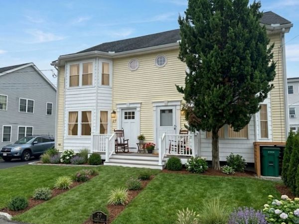 11 Maitland Ave, Lowell, MA 01851