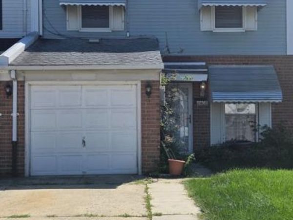 8406 LYONS PLACE, PHILADELPHIA, PA 19153