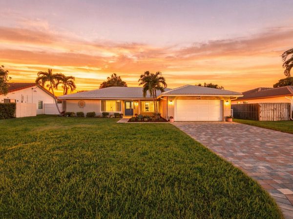 626 NW 100th Way, Coral Springs, FL 33071