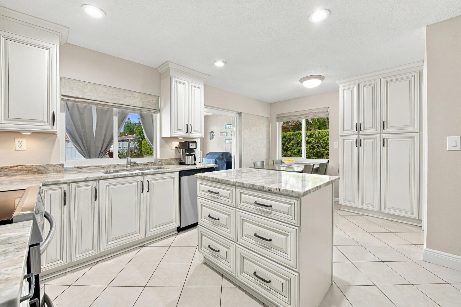 626 NW 100th Way, Coral Springs, FL 33071 Photo
