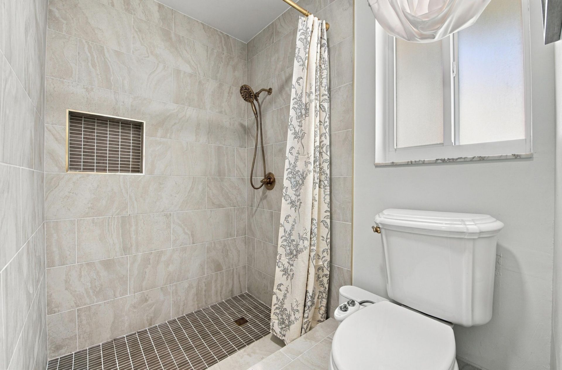 626 NW 100th Way, Coral Springs, FL 33071 Photo