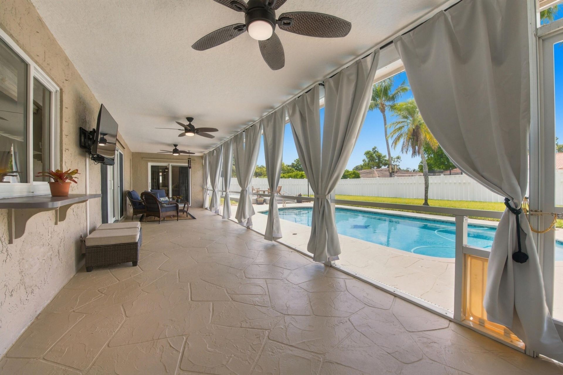 626 NW 100th Way, Coral Springs, FL 33071 Photo