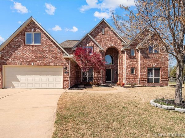 4301 N Walnut Avenue , Broken Arrow, OK 74012