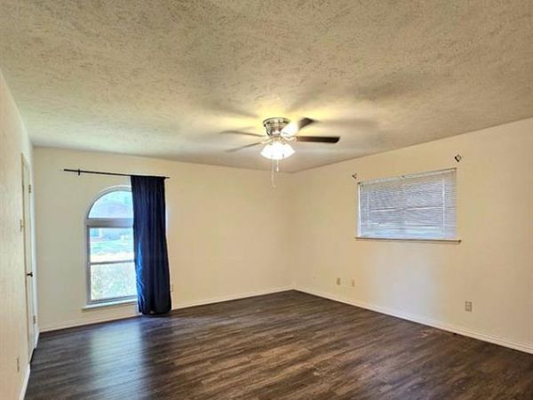 5061 Pemberton Lane, The Colony, TX 75056