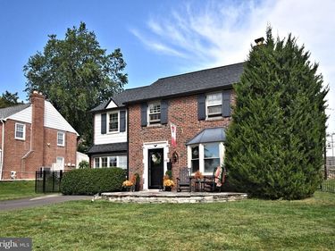 621 ASHMEAD ROAD, CHELTENHAM, PA 19012