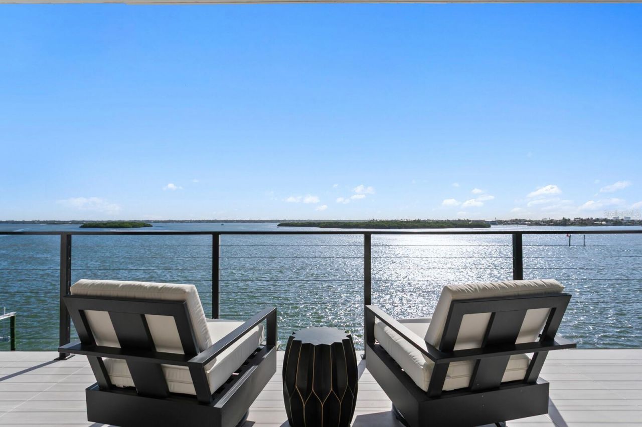445 129th Avenue E, Madeira Beach, FL 33708 Photo