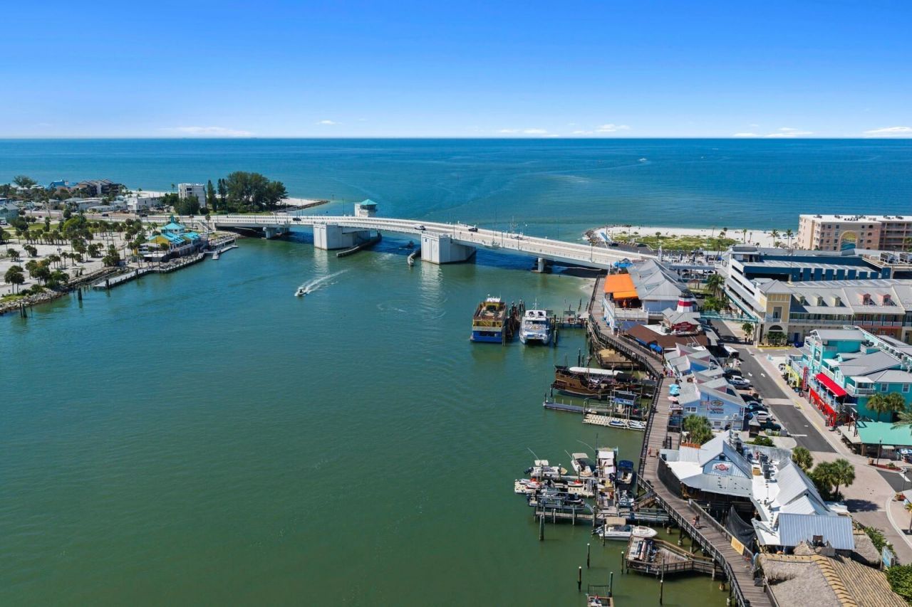 445 129th Avenue E, Madeira Beach, FL 33708 Photo