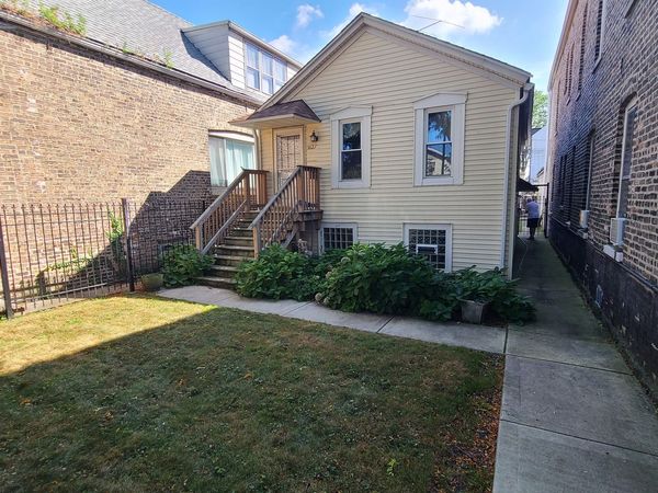 3627 S Damen Avenue , Chicago, IL 60609