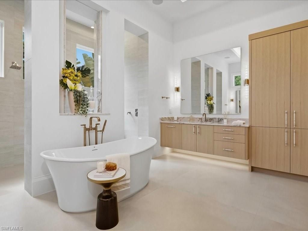 500 Ridge Dr , Naples, FL 34108 Photo