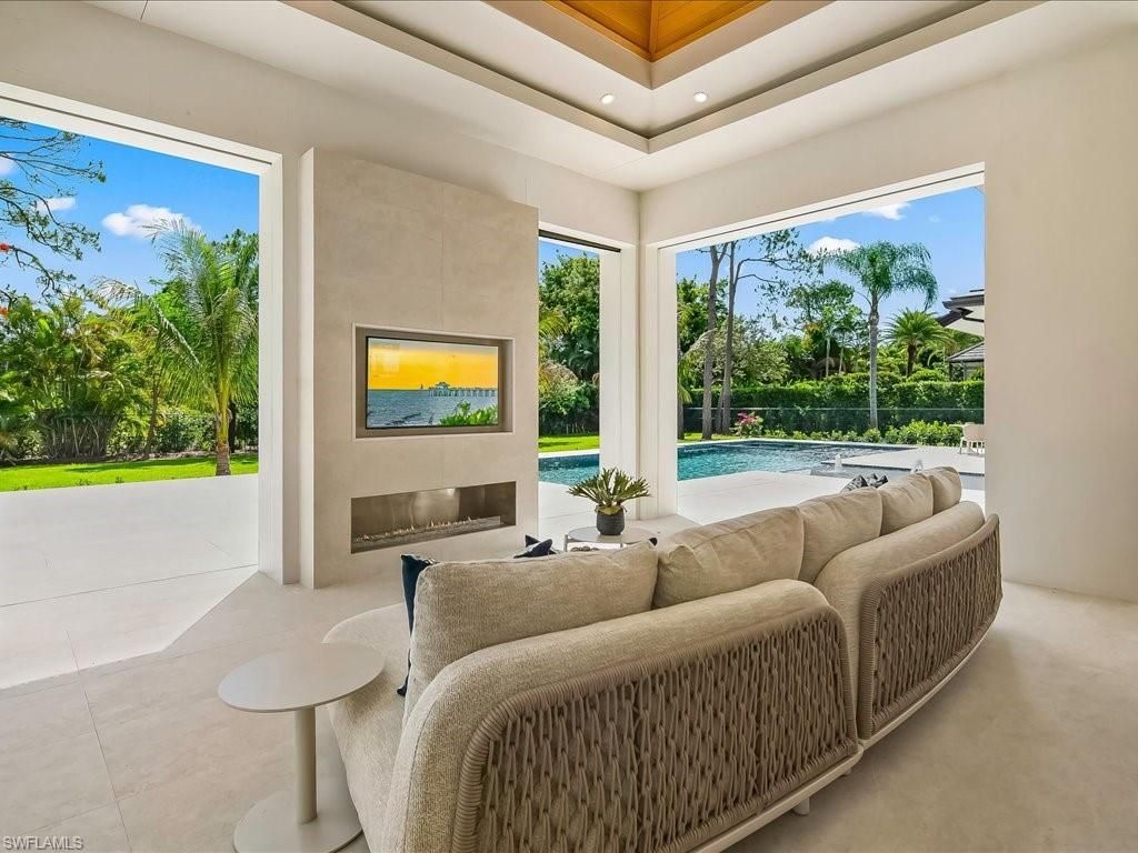 500 Ridge Dr , Naples, FL 34108 Photo