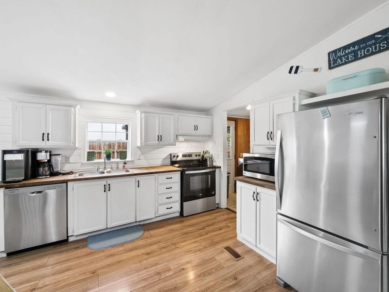 11414 Hiawatha Path, Lakeview, OH 43331 Photo 17