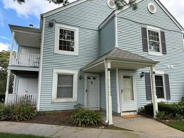 196 Fairview Circle , Middle Island, NY 11953