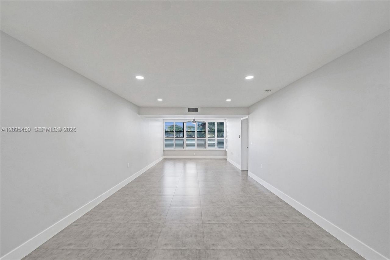 1522 Whitehall Dr , Unit 106, Davie, FL 33324 Photo