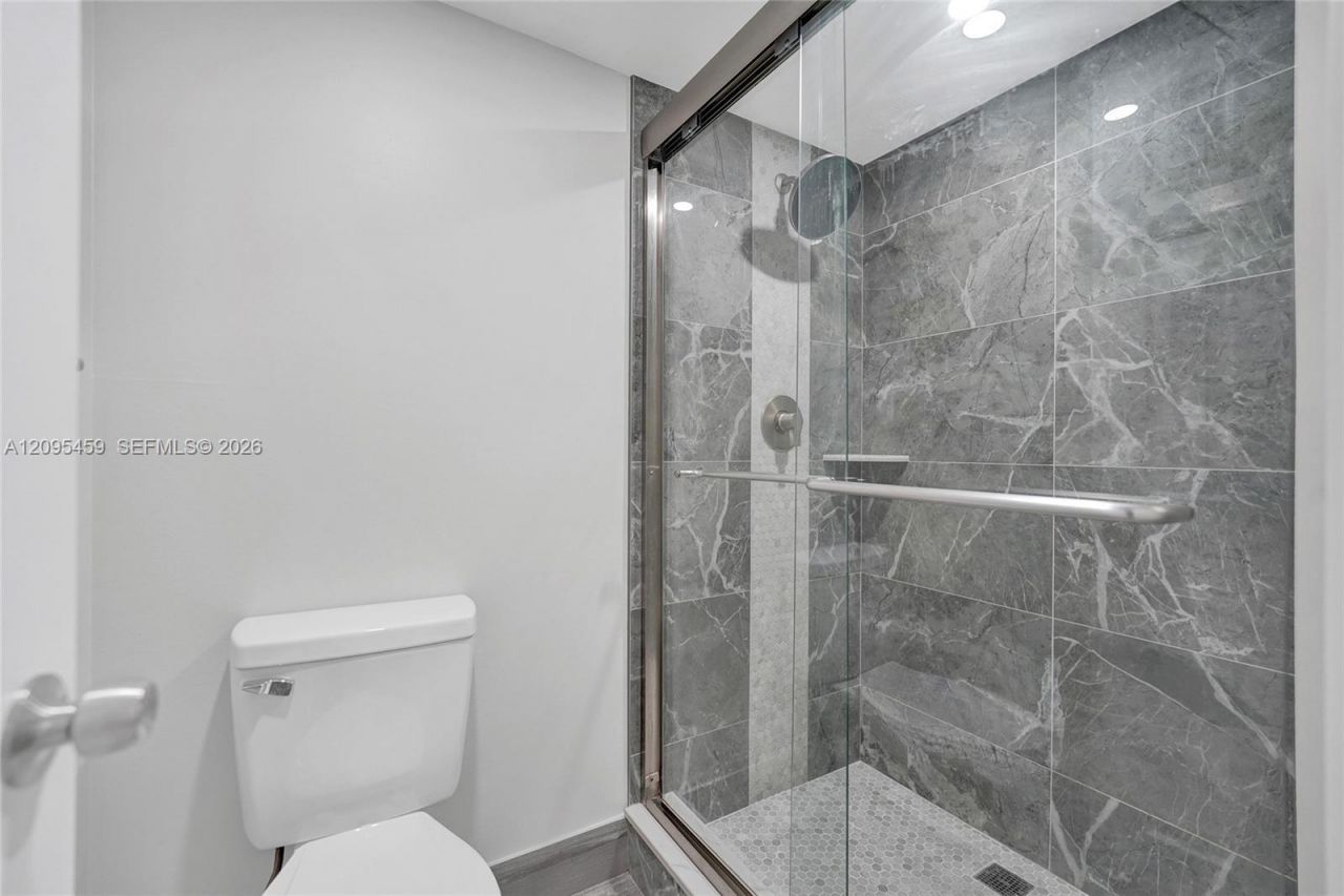 1522 Whitehall Dr , Unit 106, Davie, FL 33324 Photo