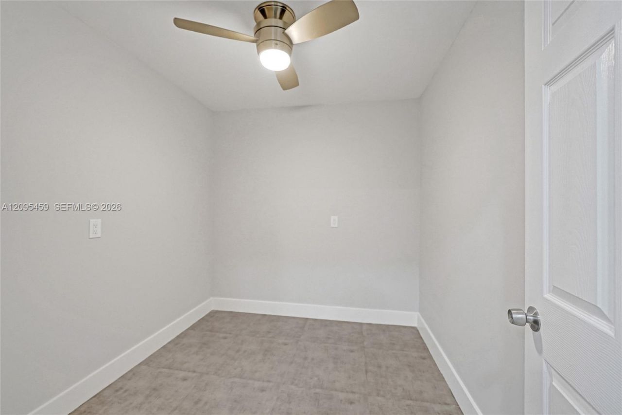 1522 Whitehall Dr , Unit 106, Davie, FL 33324 Photo