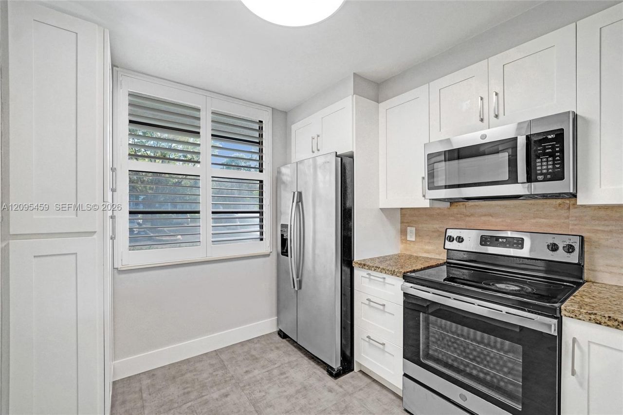 1522 Whitehall Dr , Unit 106, Davie, FL 33324 Photo