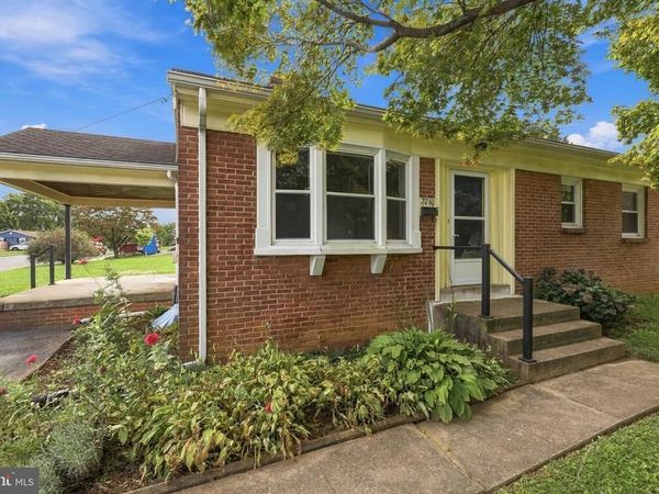 2240 NEW STREET , EAST PETERSBURG, PA 17520