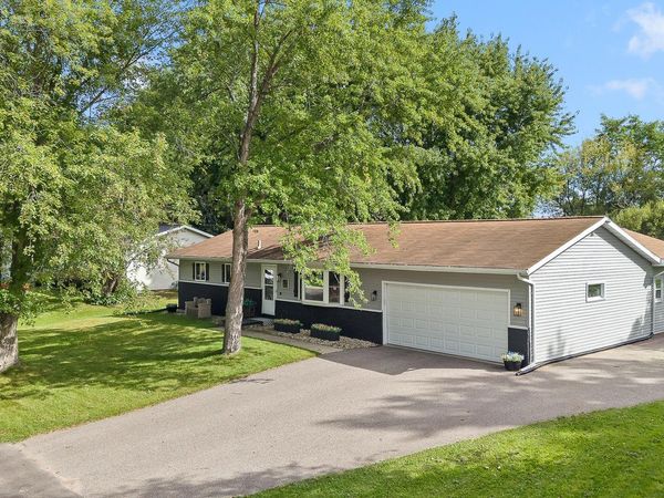521 Dennis Drive, DeForest, WI 53532