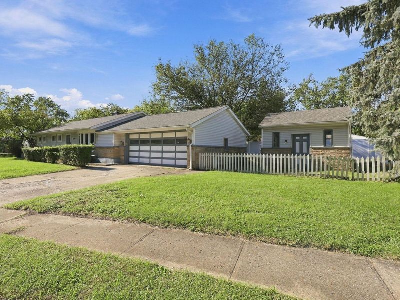 5404 Morning Drive, Hilliard, OH 43026 Photo 2