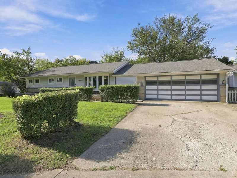 5404 Morning Drive, Hilliard, OH 43026 Photo 3
