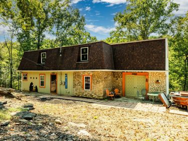 217 Edgewater Road, Nancy, KY 42544