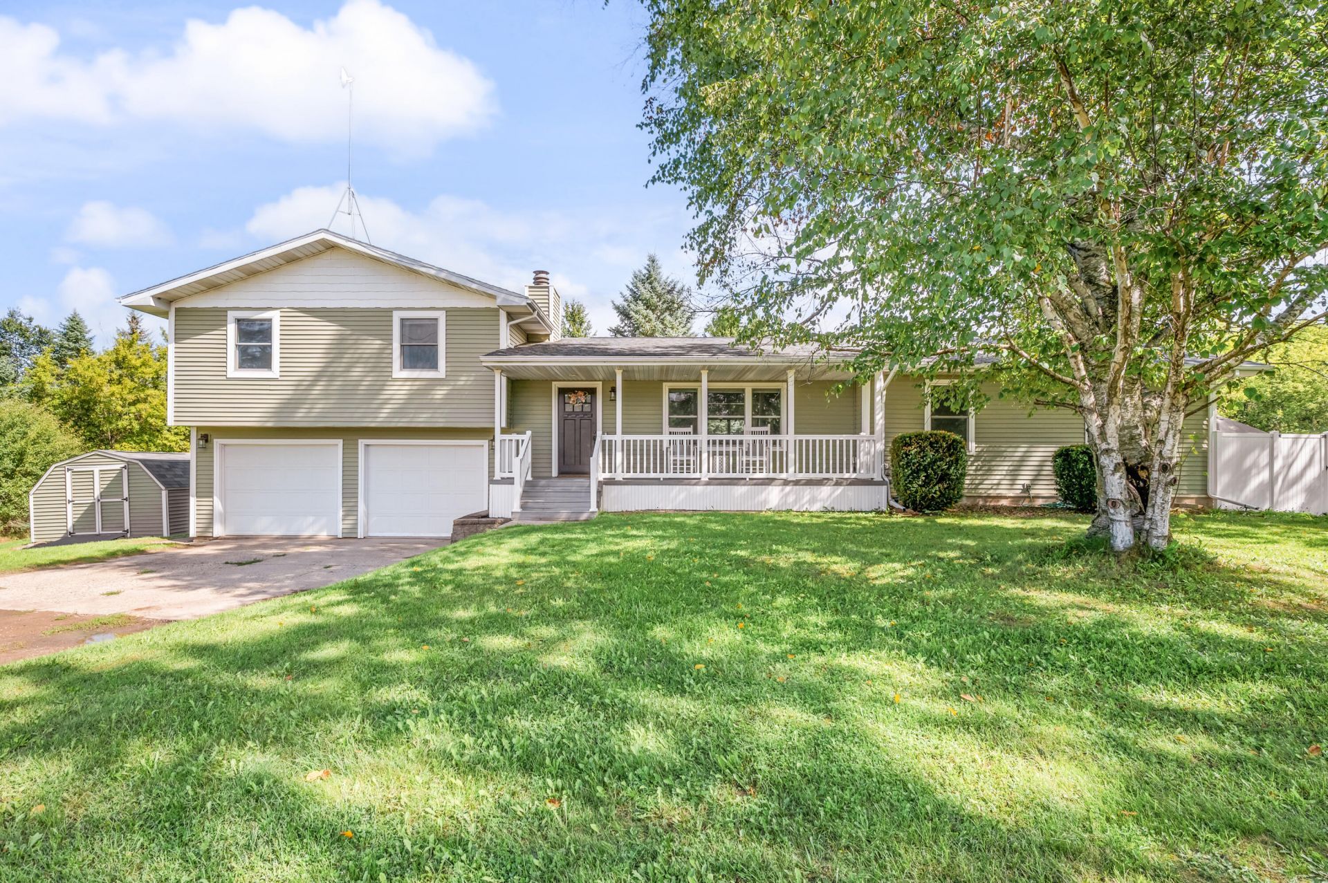 147 S Bamber Road, Mount Pleasant, MI 48858 Main Photo