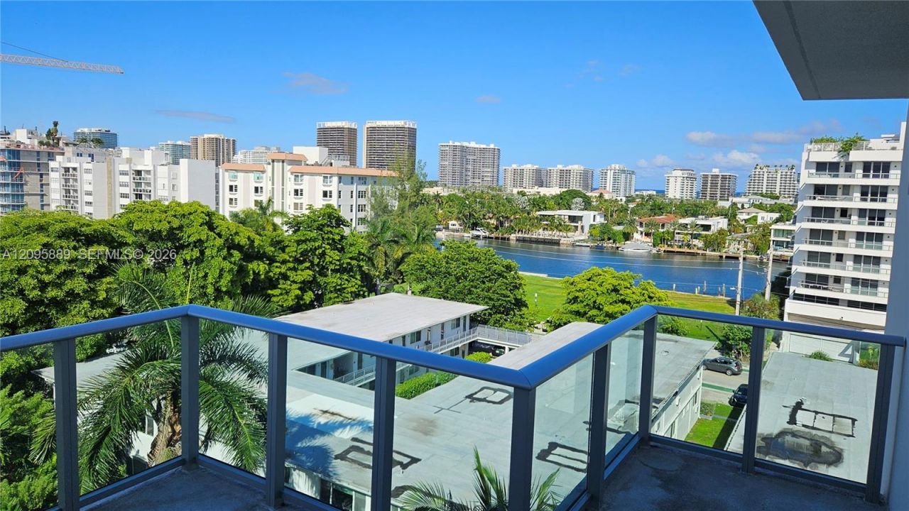 1025 92nd St, Unit 804, Bay Harbor Islands, FL 33154 Photo