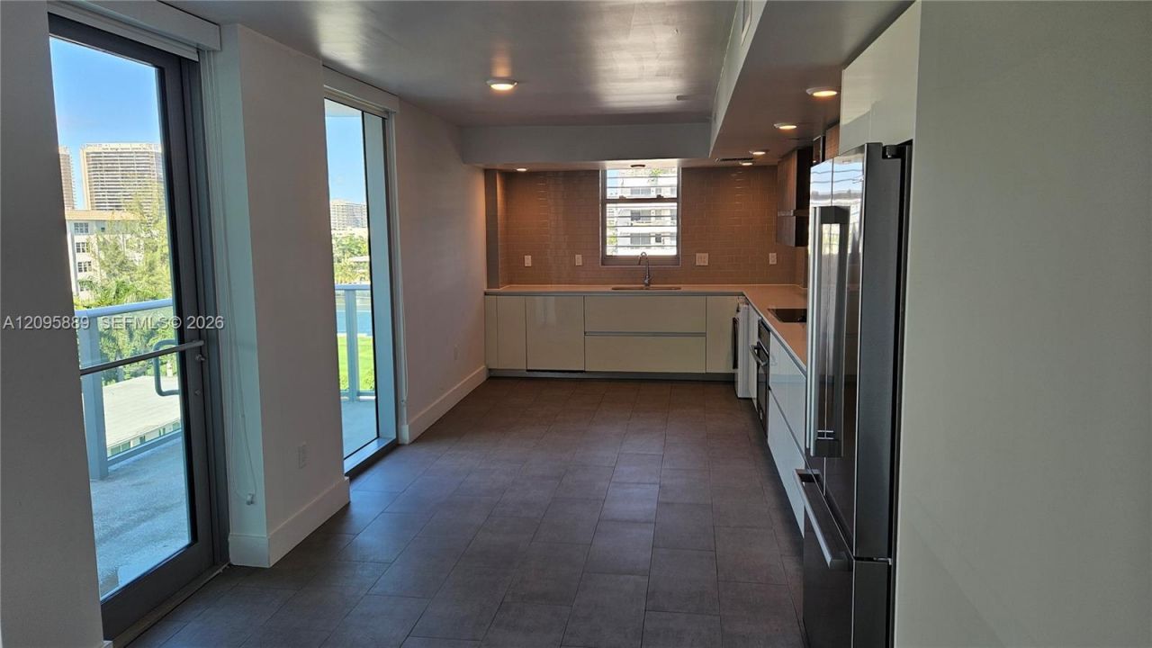 1025 92nd St, Unit 804, Bay Harbor Islands, FL 33154 Photo