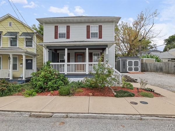 810 Liberty Street , Alton, IL 62002