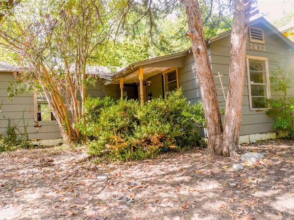 2832 Milam Street , Fort Worth, TX 76112
