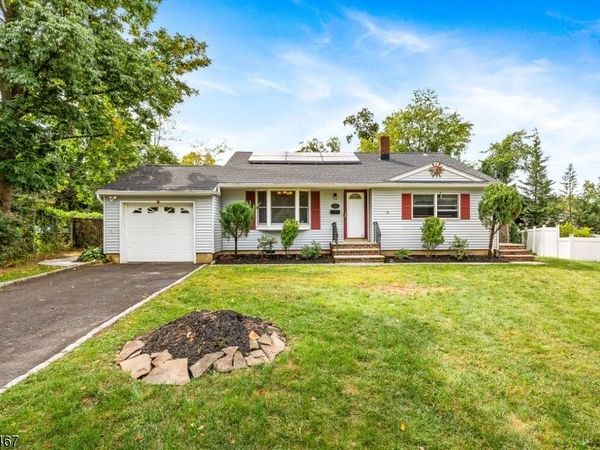 233 Henry Ct, North Plainfield, NJ 07060