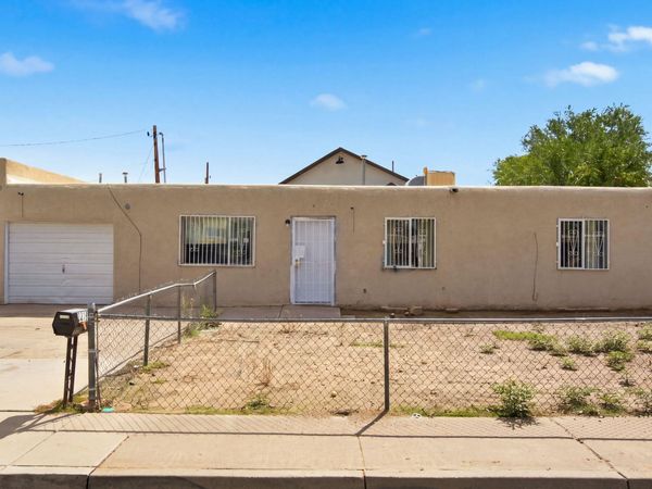 1212 La Poblana Road NW, Albuquerque, NM 87107
