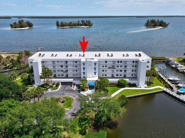 6055 N River Run Drive , Unit 6055, Sebastian, FL 32958