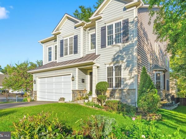 8115 YORKTOWN DRIVE, ALEXANDRIA, VA 22308