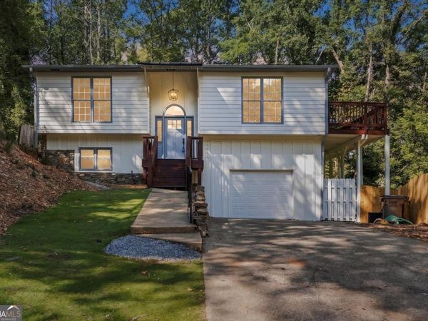 707 Copper Trace Way, Woodstock, GA 30189
